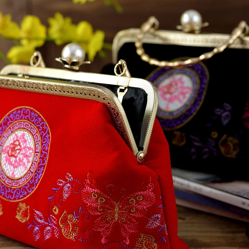 Velvet Retro Clutches Vintage Flower Embroidery Fine Evening Bags For Women Metal Handle Handbags Chain Shoulder Crossbody Bags