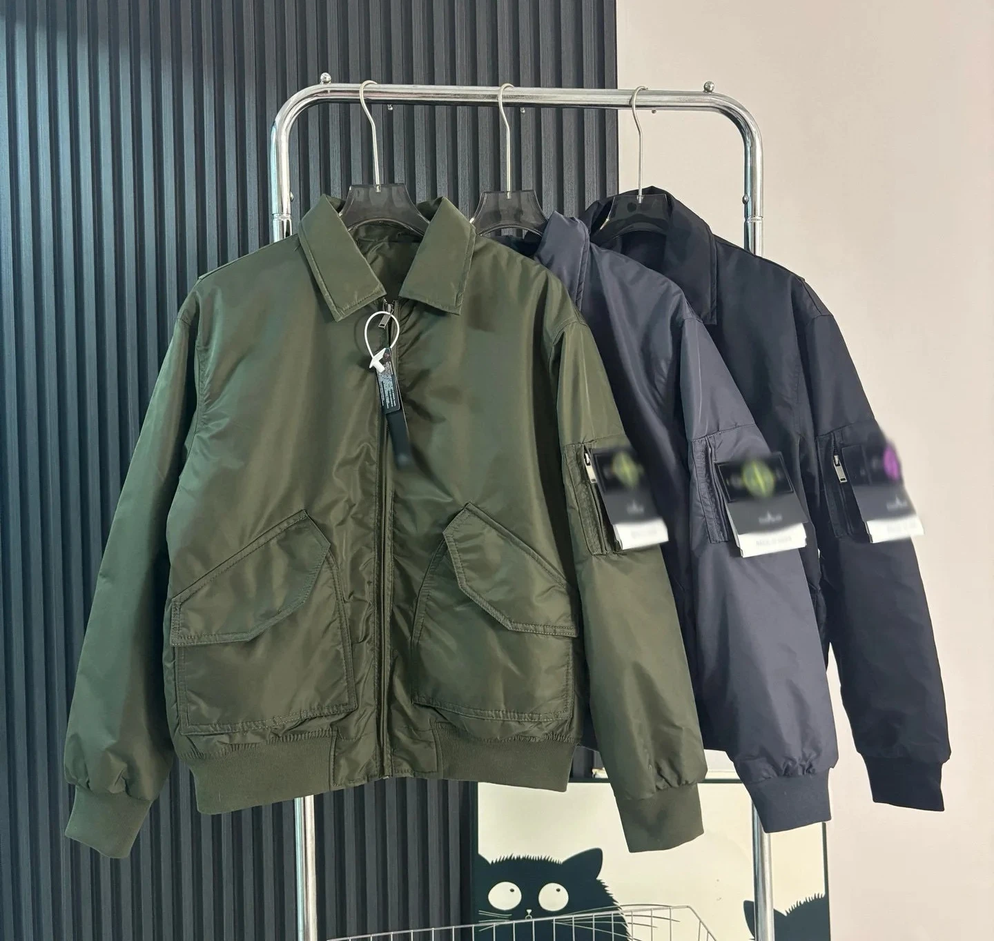 

Men's Vintage Bomber Jacket, Cotton Padded Winter Coat, Loose Fit Baseball Style, Urban Streetwear Fashion