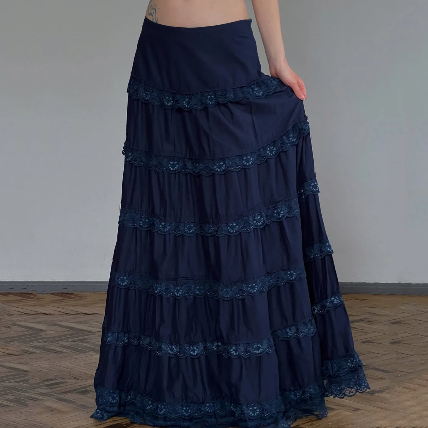 

Винтажные кружевные юбки Y2K с рюшами, темно-синие многоуровневые юбки с рюшами для женщин, свободная универсальная юбка трапециевидной формы с низкой талией в стиле Харадзюку