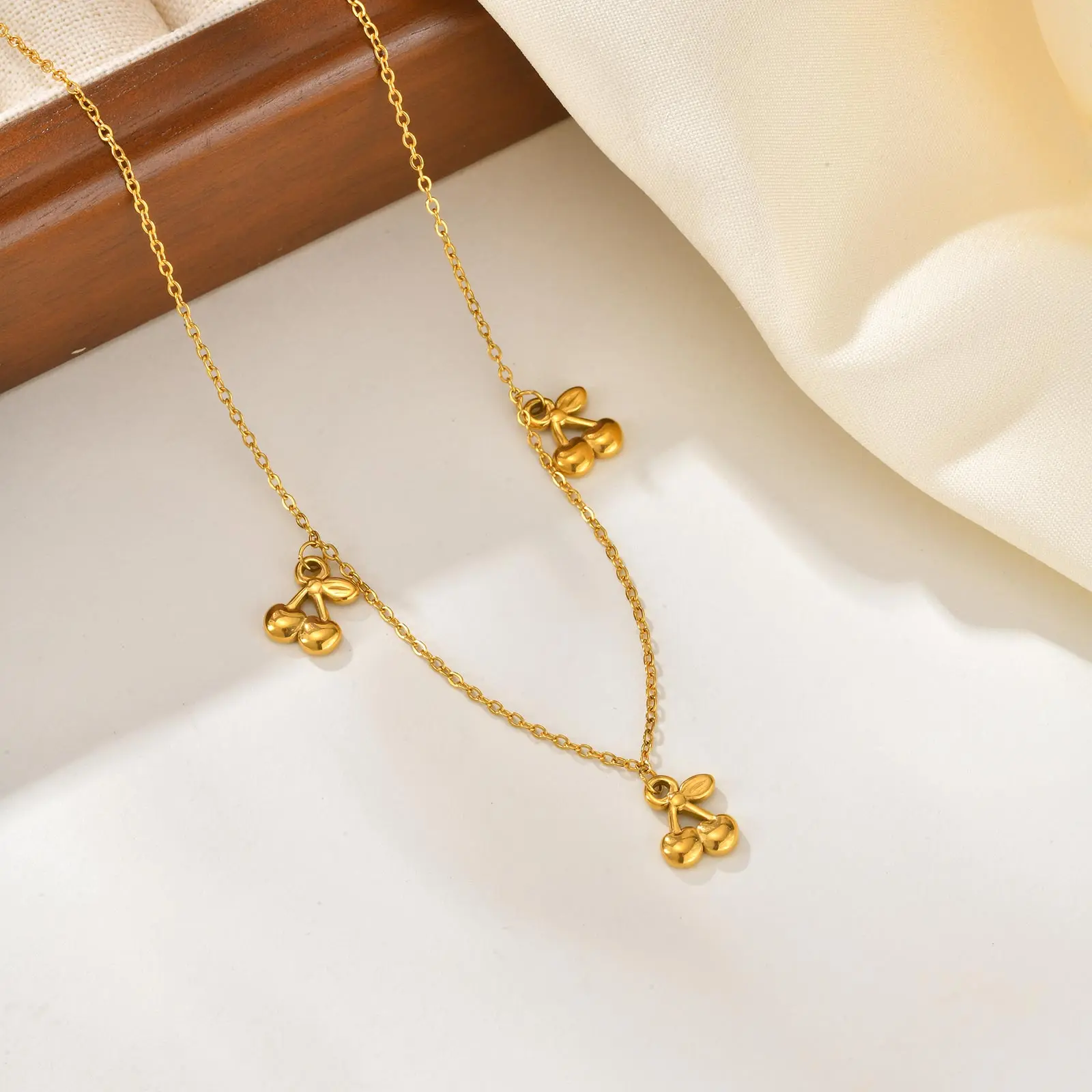 

Minimalist Cherry Necklace for Women,18K Gold Plated Stainless Steel Rolo Chain Necklaces,Trendy Geometric Jewelry Gift