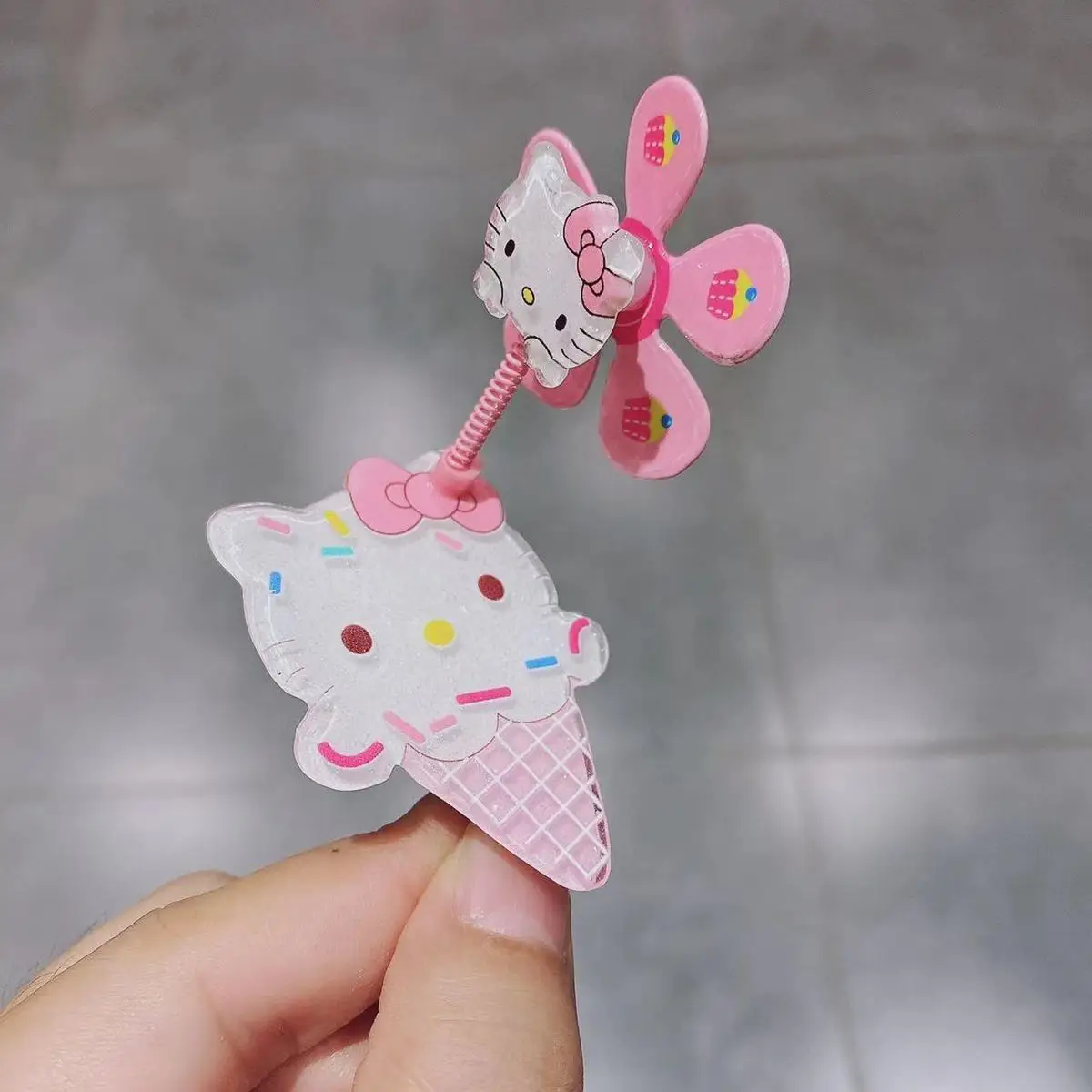 TAKARA TOMY – pince à frange rotative pour fille, rose, mignon Hello Kitty, en acrylique, amusant, doux