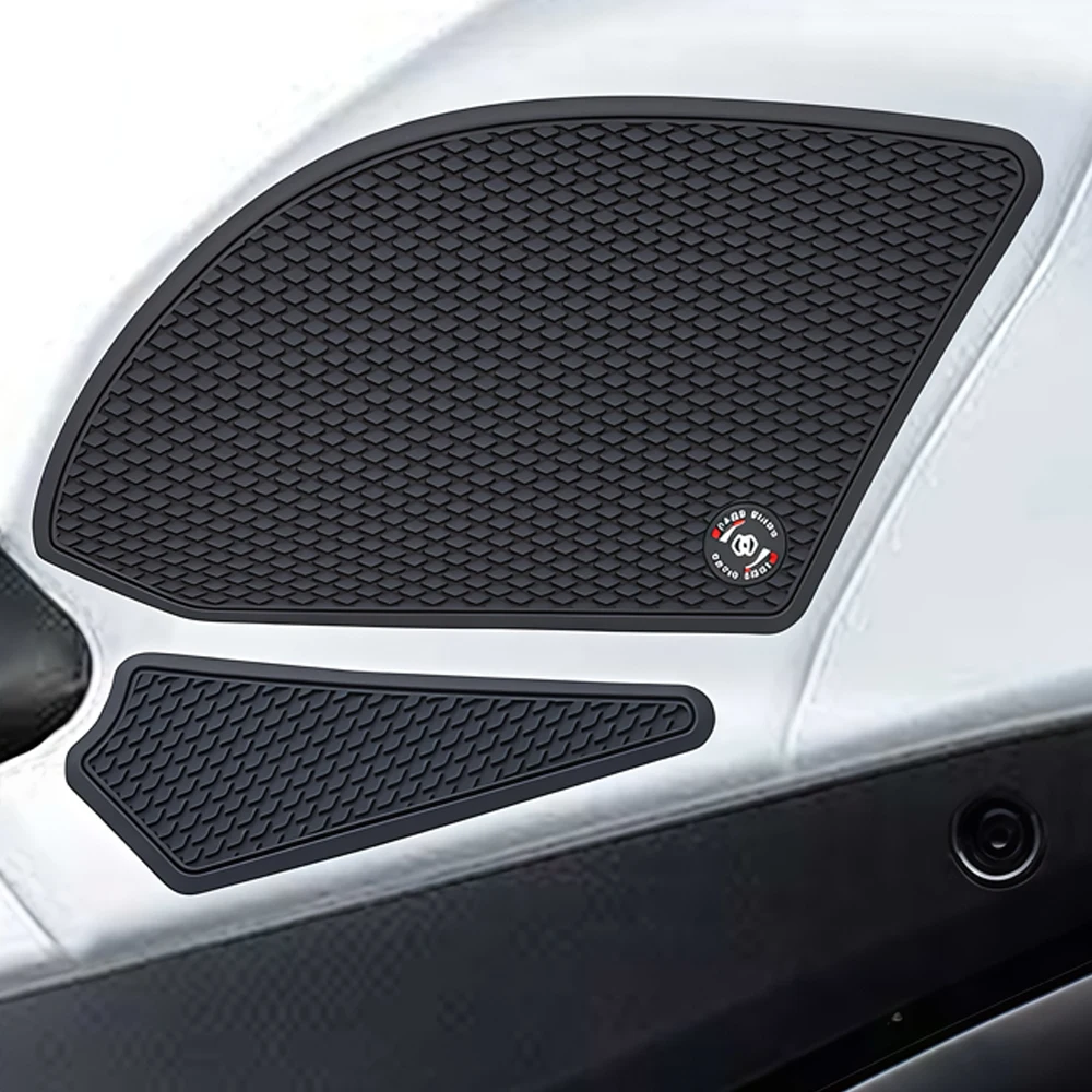 

Fit For GSXR1000 GSXR 1000R GSXR1000R 2025 2026 Side Fuel Tank pad Tank Pads Protector Stickers Knee Grip Traction Pad