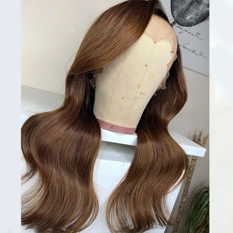Suave 180Densidad 26 pulgadas marrón onda del cuerpo peluca con malla frontal larga y profunda para mujeres negras con pelo de bebé prearrancado línea de cabello Natural diario