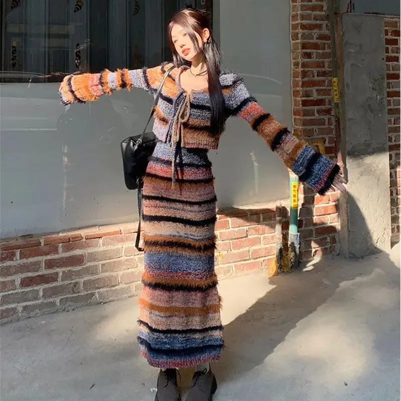 Kimotimo gestreifte gestrickte zweiteilige Sets Frauen koreanischen Stil sexy Langarm Strickjacke Herbst Winter Pullover Schlinge Kleid y2k Anzüge