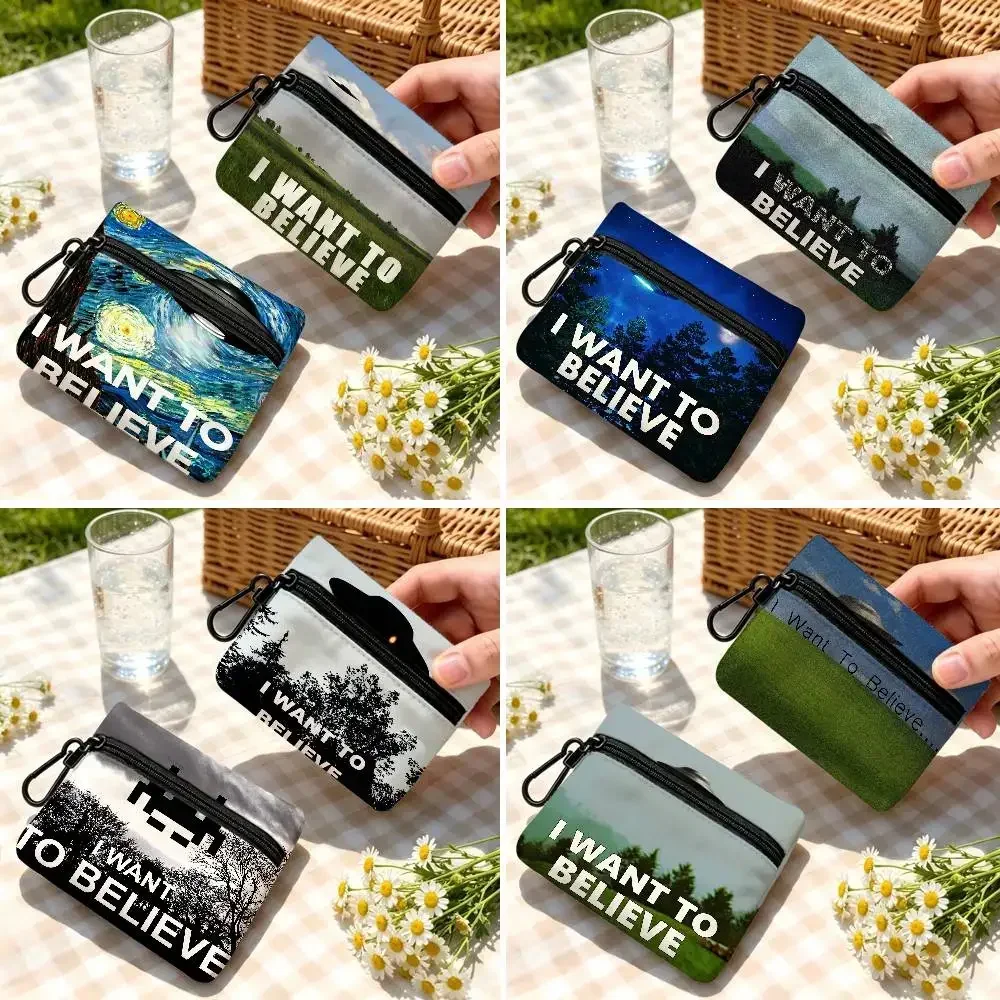 Sci-Fi UFO Sightings I Want To Believe Lightweight Oxford Fabric Coin Purse Carabiner Hook Design Mini Card Key Organizer Bag