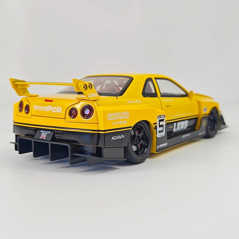 1:24 simulation Nissan GT-R R34 modified alloy car model, doors and engine hood, trunk can be opened rich in details