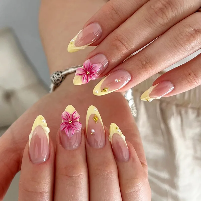 24 piezas uñas postizas amarillas francesas de longitud media almendra desmontables con flor 3D, perla y estrella