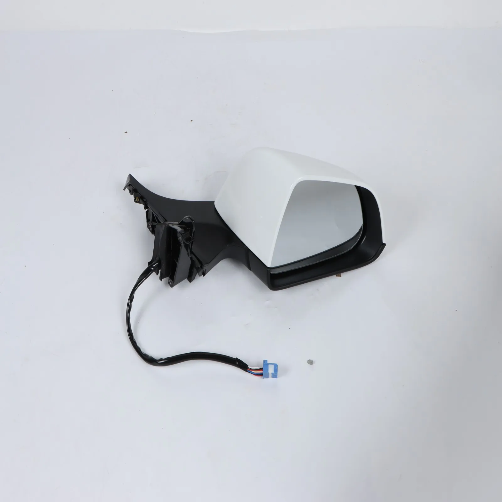 

Правое боковое зеркало пассажира с подогревом и электроприводом для Tesla Model 3 M3 2017-2023 13 PIN