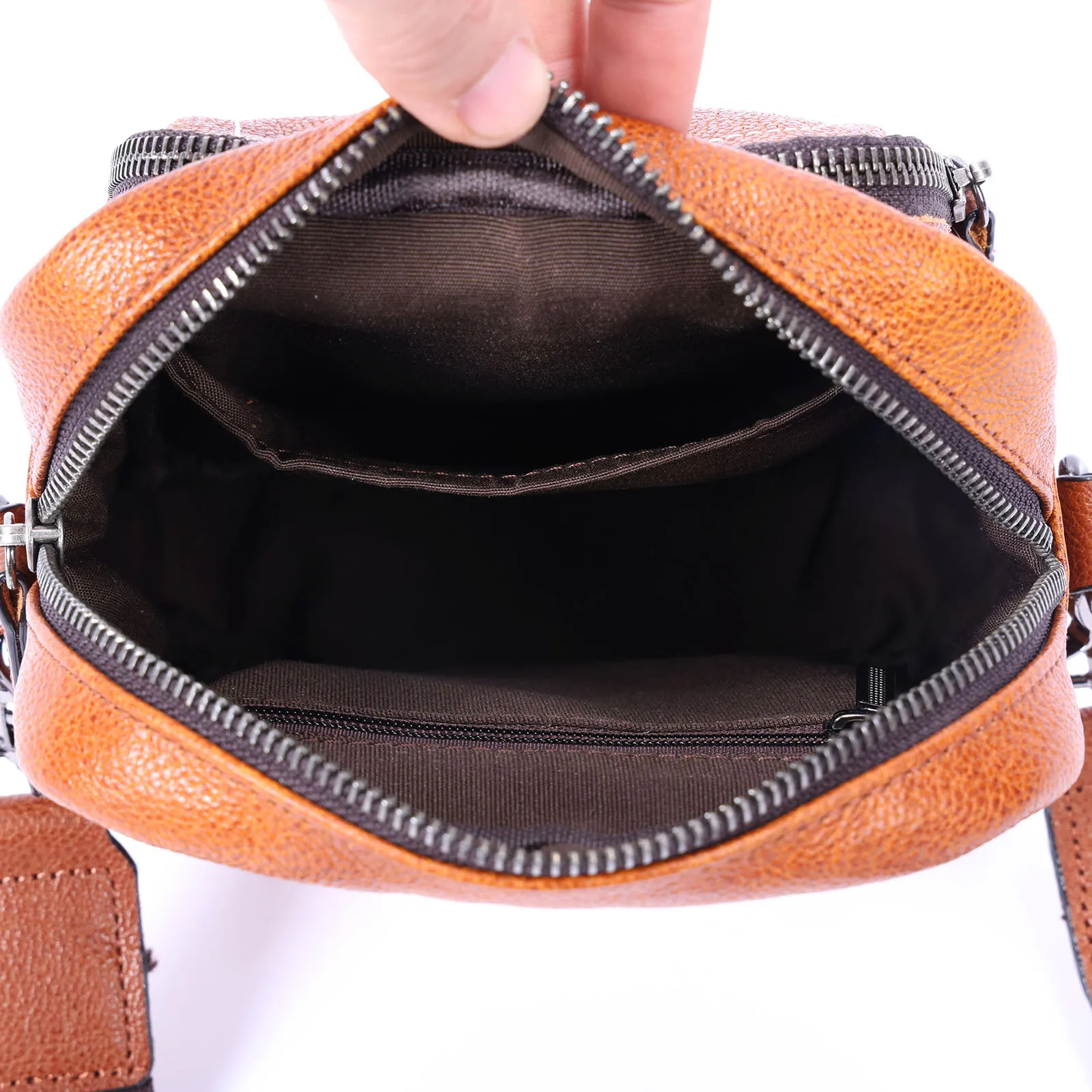 Premium Echtleder Herren Umhängetasche Brusttasche für Männer Vollnarbenleder Mini-Schultertasche für Handy & Schlüssel – Detail 15
