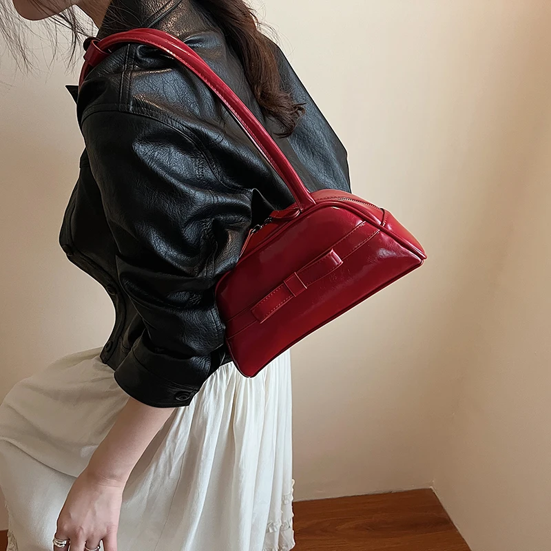 

Designer Stylish Diaper Bag For Women Elegant Crossbody Handbag Luxury Minimalist Vintage Large Capacity Leather Tote Bag