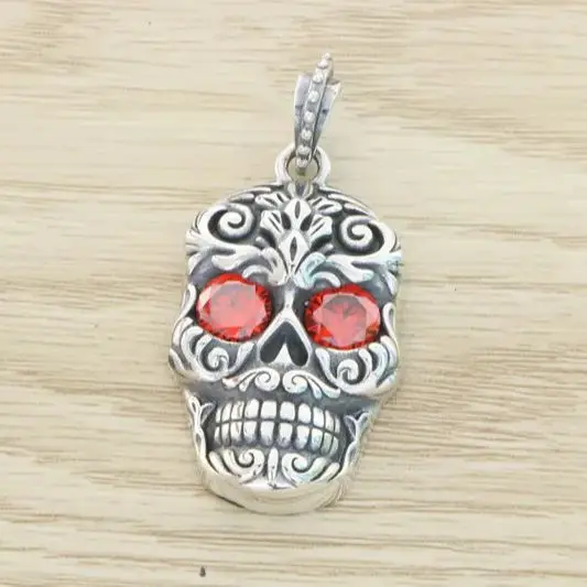 

European and American hip-hop dark style 925 sterling silver red diamond skull pendant for men and women hip-hop trendy cool pen