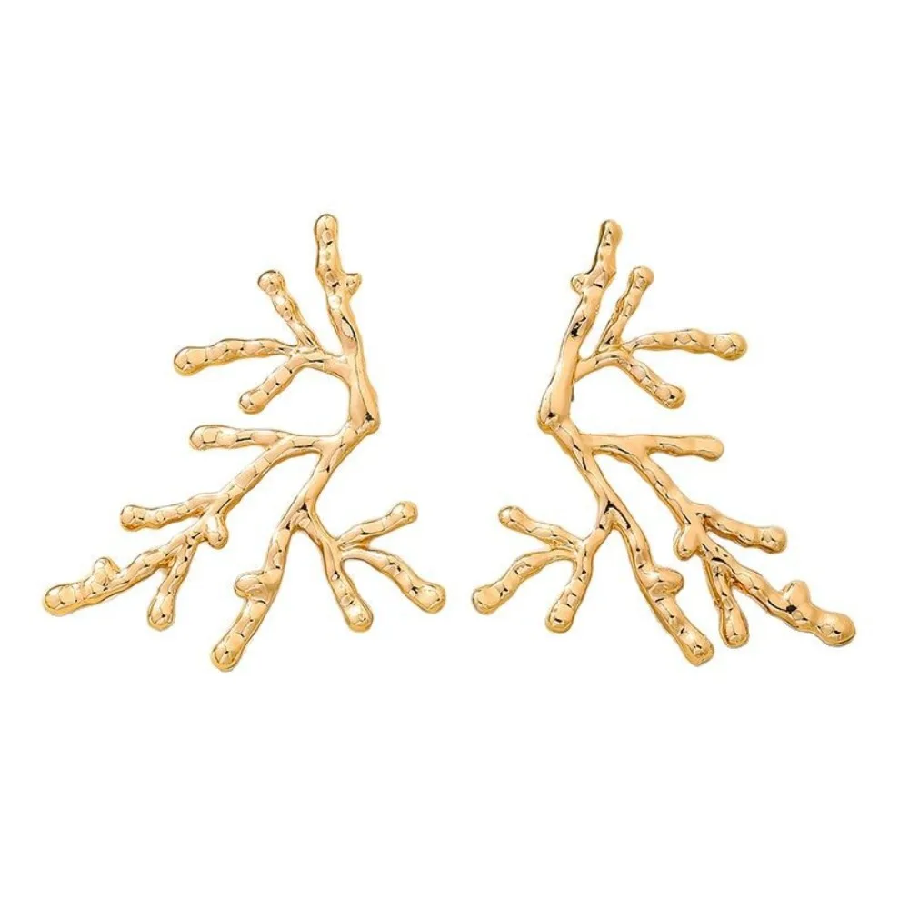 Fashionable Funny Coral Branch Earrings Hollow Exaggeration Red Coral Earrings Bohemia Metal Irregular Earrings Wedding