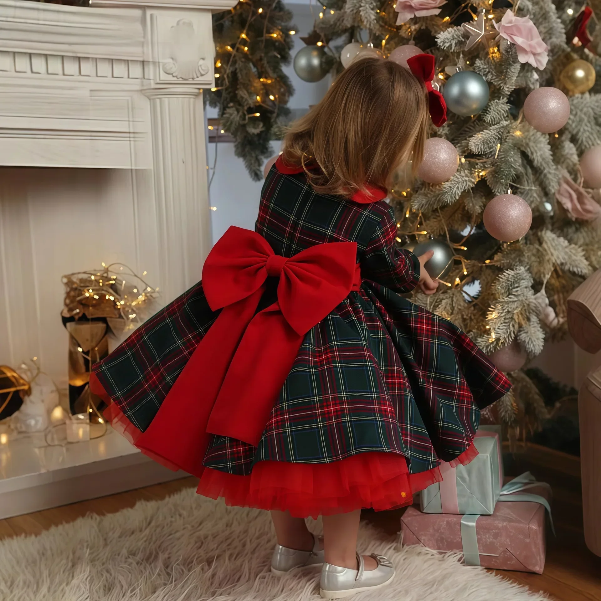 

2025 New Year 1-6Y Girl Clothes Dress Christmas Plaid Dress Peter Pan Collar with Big Bowknot Red Tulle Hem Kids Party Princess