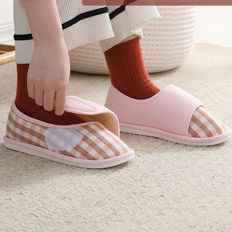 Women Diabetic Slippers Adjustable Closure Comfortable House Shoes Arthritis Edema Wide Slippers Comfy Cozy Shoes Closed Toed