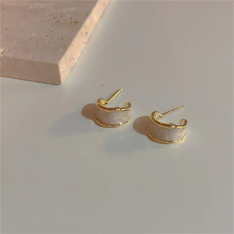 Trendy C-Shaped Oil Drop Stud Earrings For Women aretes de mujer modernos 2023 boucles doreilles femme tendance bijoux Wholesale