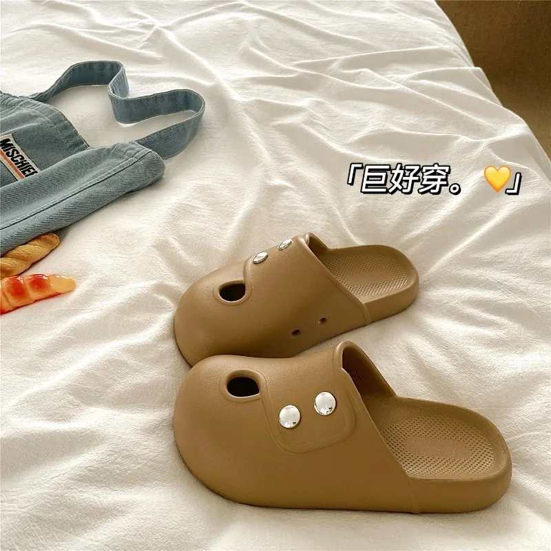 Women's Sandals Luxury Summer New Comfortable Non slip Outdoor Breathable Thick Bottom Height Raising Beach Slippers Sandals