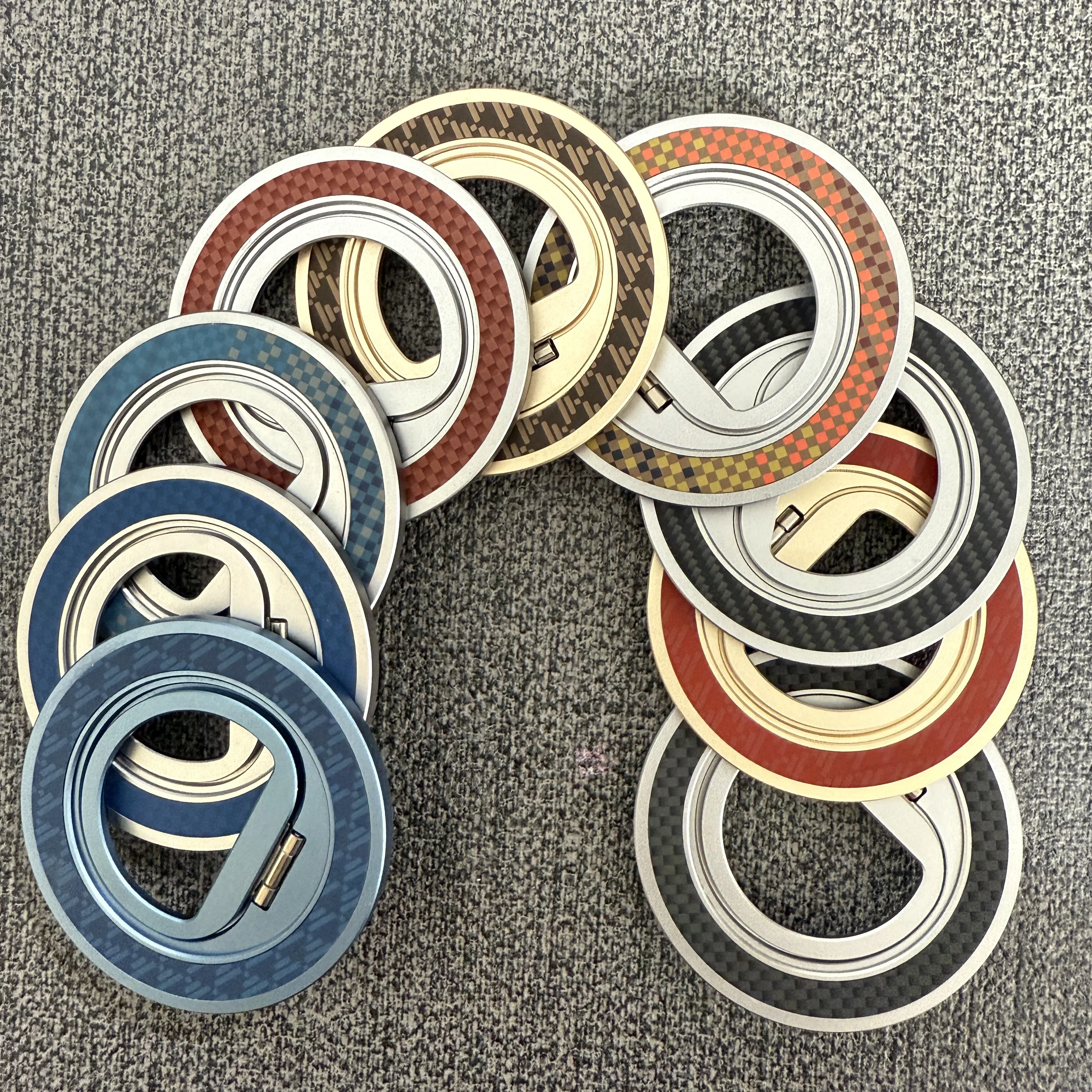 

Магнитный чехол-подставка для телефона, портативная легкая текстура из углеродного волокна, сильная магнитная подставка с кольцом, вращающаяся на 360° подставка