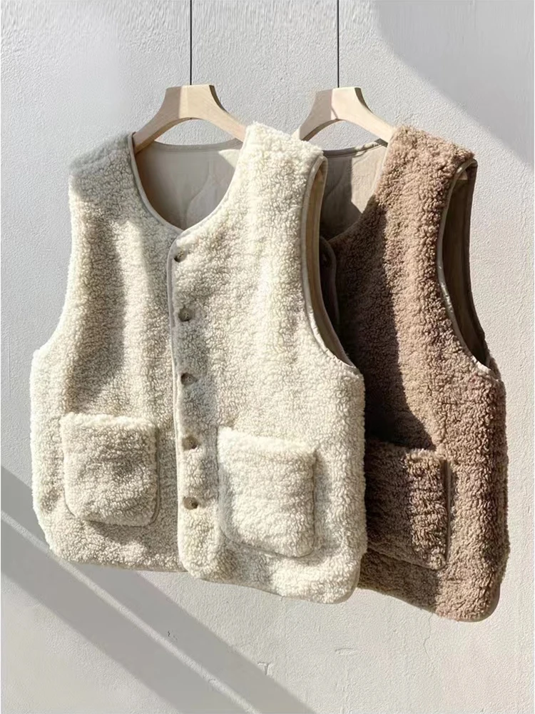 Fashion Lamb Wool Warm Vest Women Winter Loose Thick Two Sided Wear Sleeveless Coats Solid Korean Pocket Button Outerwear New