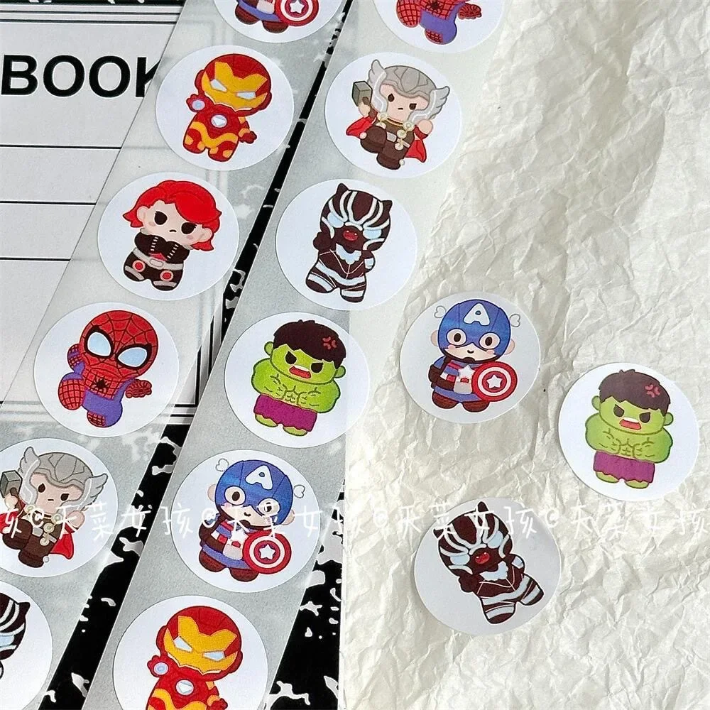 500PCS Multiple Styles Avengers Roll Sticker MV Decorative Seal Sticker Circular Alliance Hulk Steel Iron Man Sticker Kids Toys