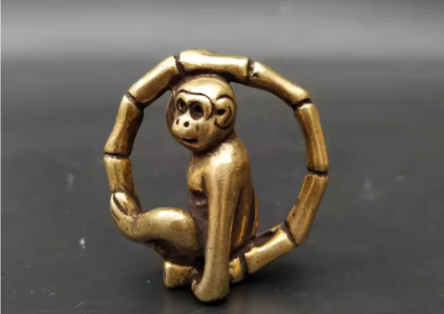 

Bronze imitation of ancient copper cast solid brass bamboo monkey tabletop ornament