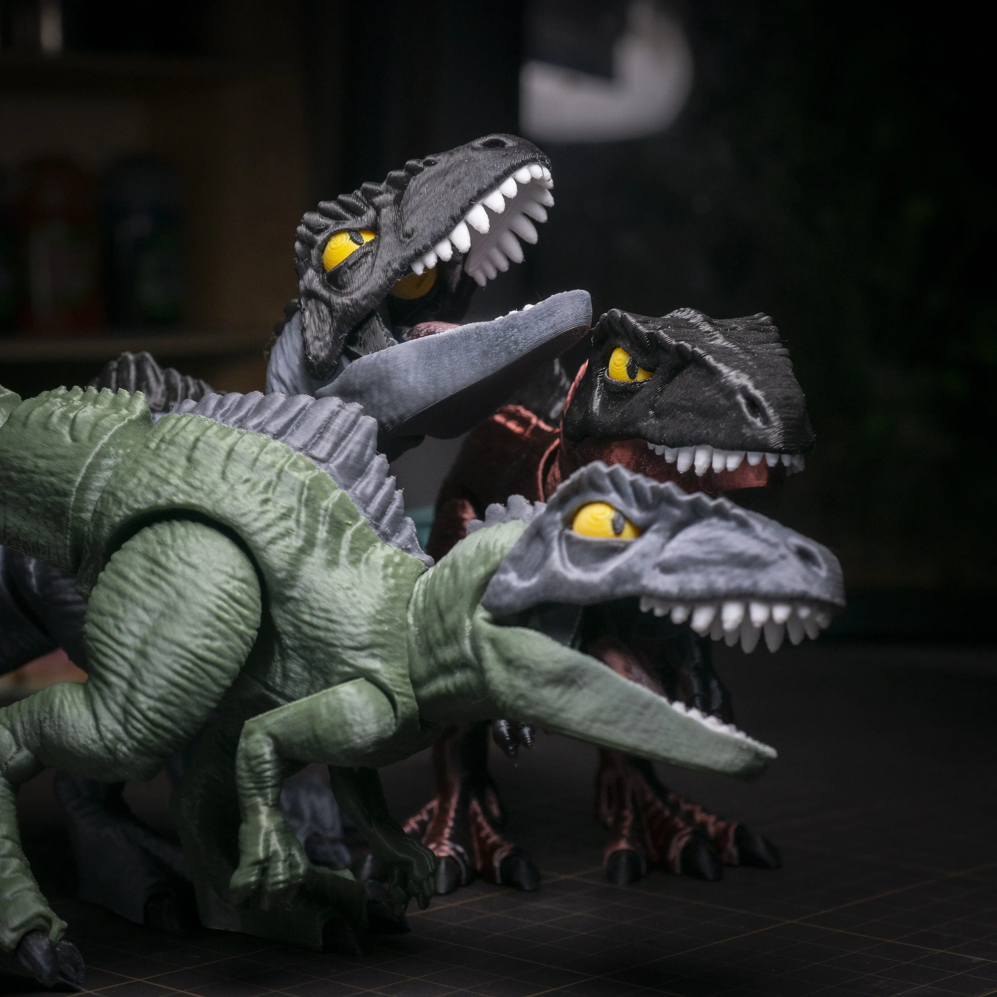 

3D-печатная подвижная фигурка гиганотозавра: реалистичная игрушка-динозавр-хищник, украшение для террариума/аквариума, подарок