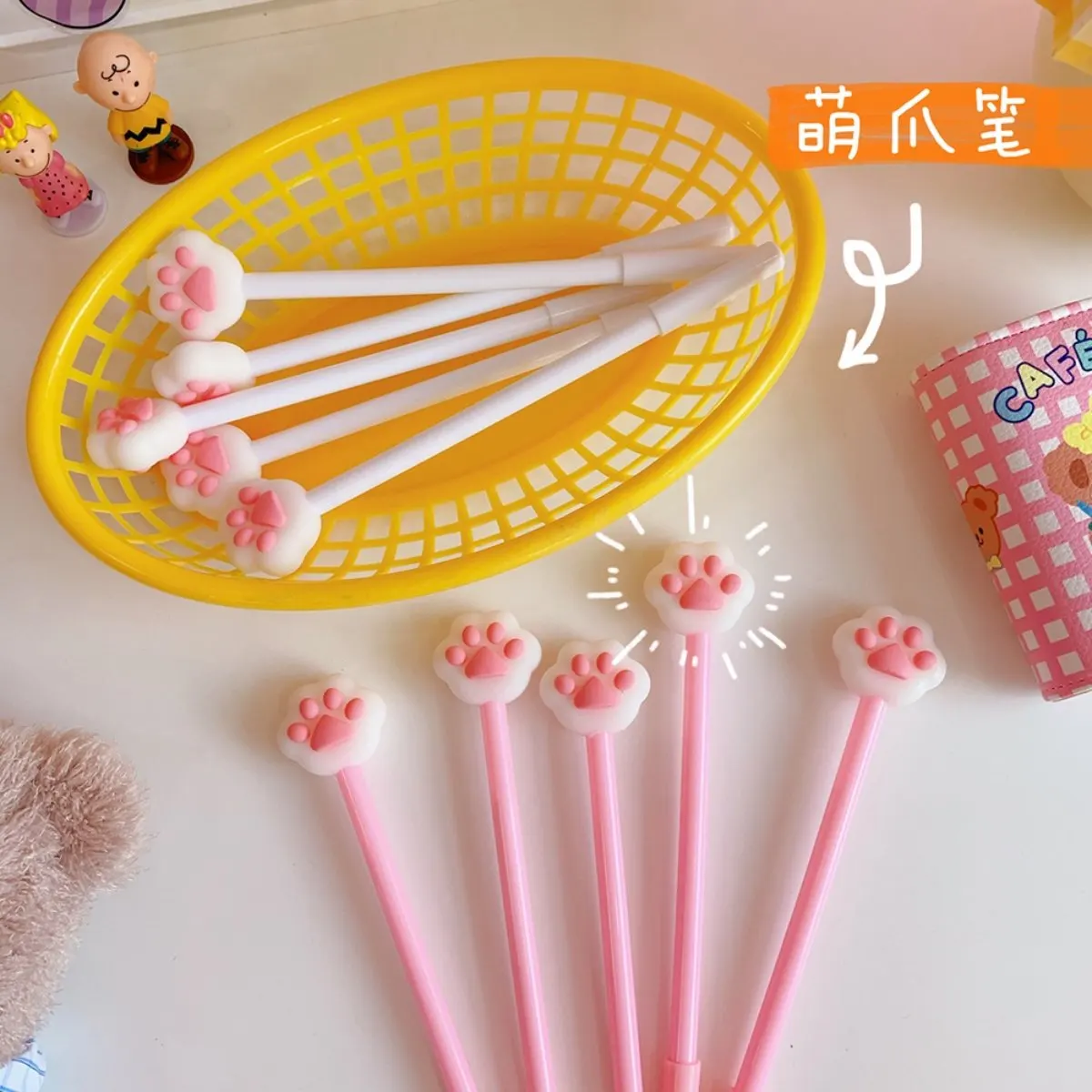 Ручка с кошачьими крапанами и надписью