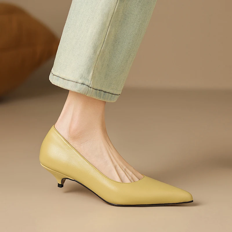 2026 New Fashion Women Pumps Shoes Mid Heel Shallow Sexy Genuine Leather Casual Sexy Pointed Toe Office Shoes Party Woman 34-43