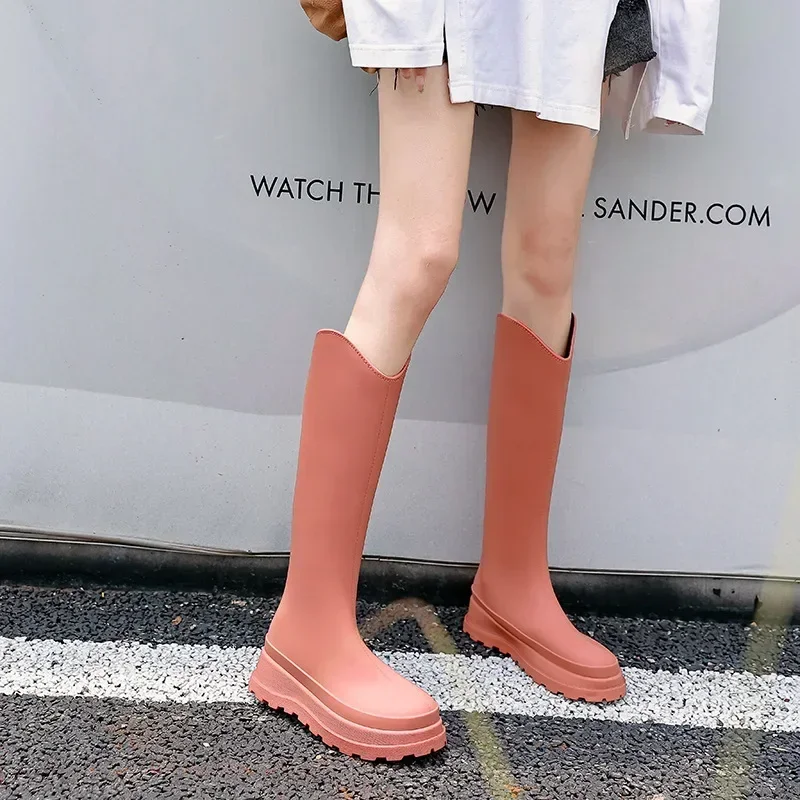 Fashion Women Rainboots PVC Waterproof Rubber Warm Fur Boots Non-slip Wear-resistant Knee-high Boots Zapatos Mujer 20024