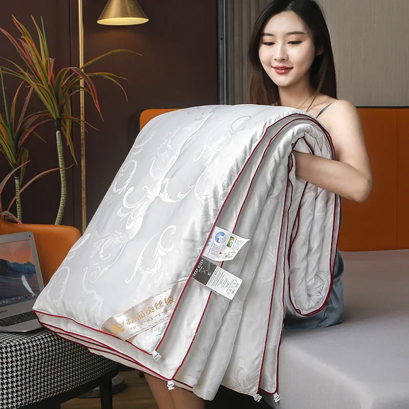 2024 New Handmade Silk Quilt with Mulberry Silk Spring, Summer, Autumn, and Winter Bedcovers Comfortable