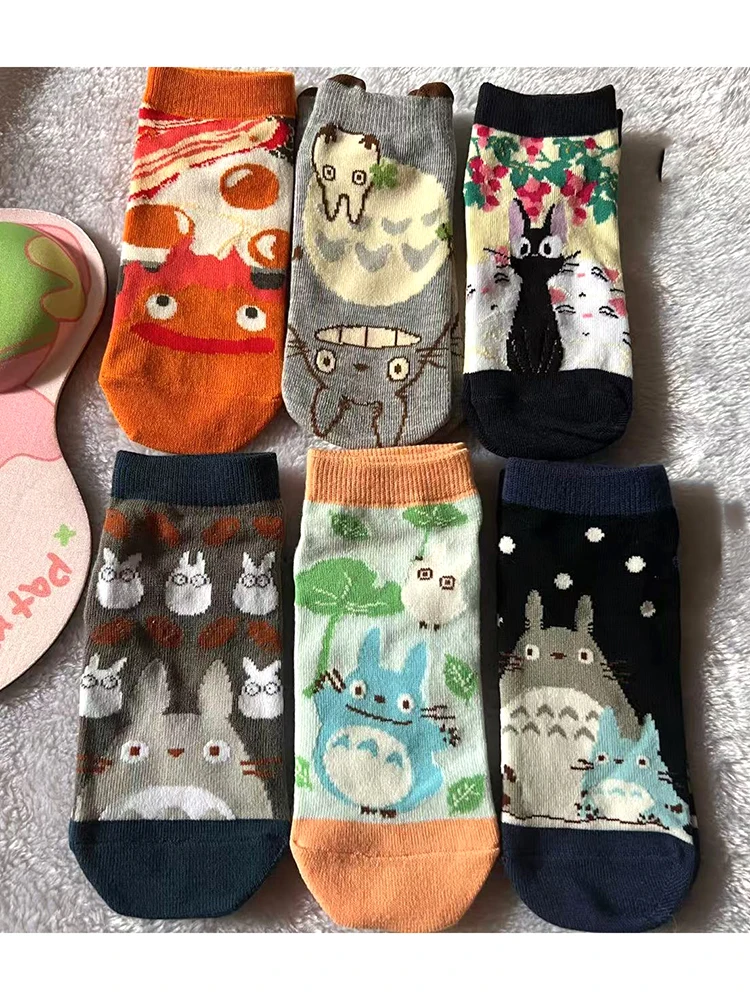 Chaussettes chat gris dessin animé japonais, chaussettes courtes Calcifer mignonnes, chaussettes Jiji, cadeaux d'anniversaire pour filles, taille Eu35-40