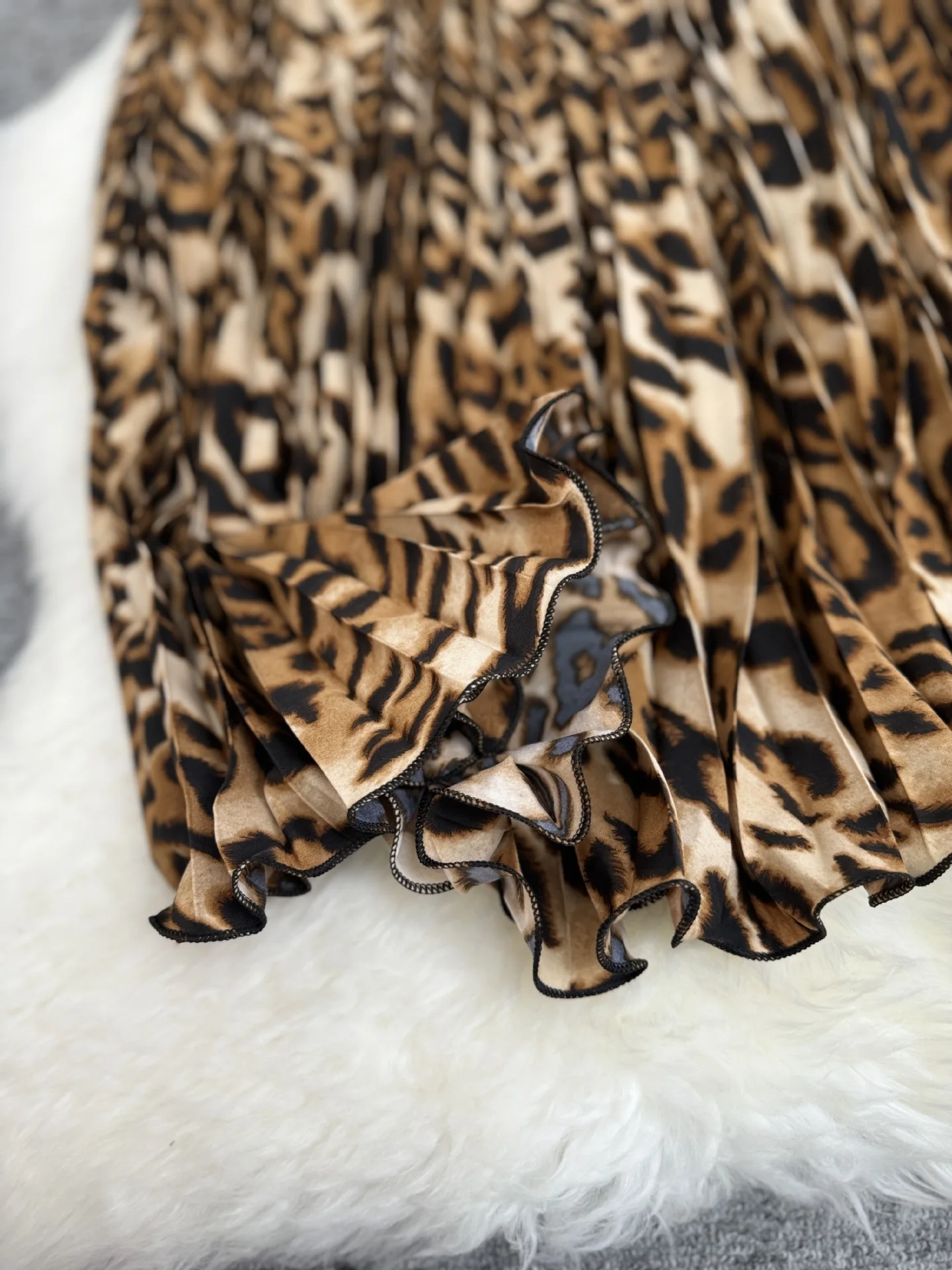 Spring Summer Leopard Print Pleated Long Skirt For Women 2026 Vintage Casual Office Lady Skirts