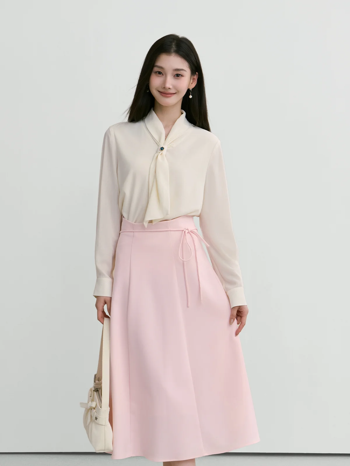 

Женская блузка Berd Miss Beige с поясом, весенне-осенняя, для собеседований, профессиональная, формальная, для работы, из полиэстера, с длинным рукавом