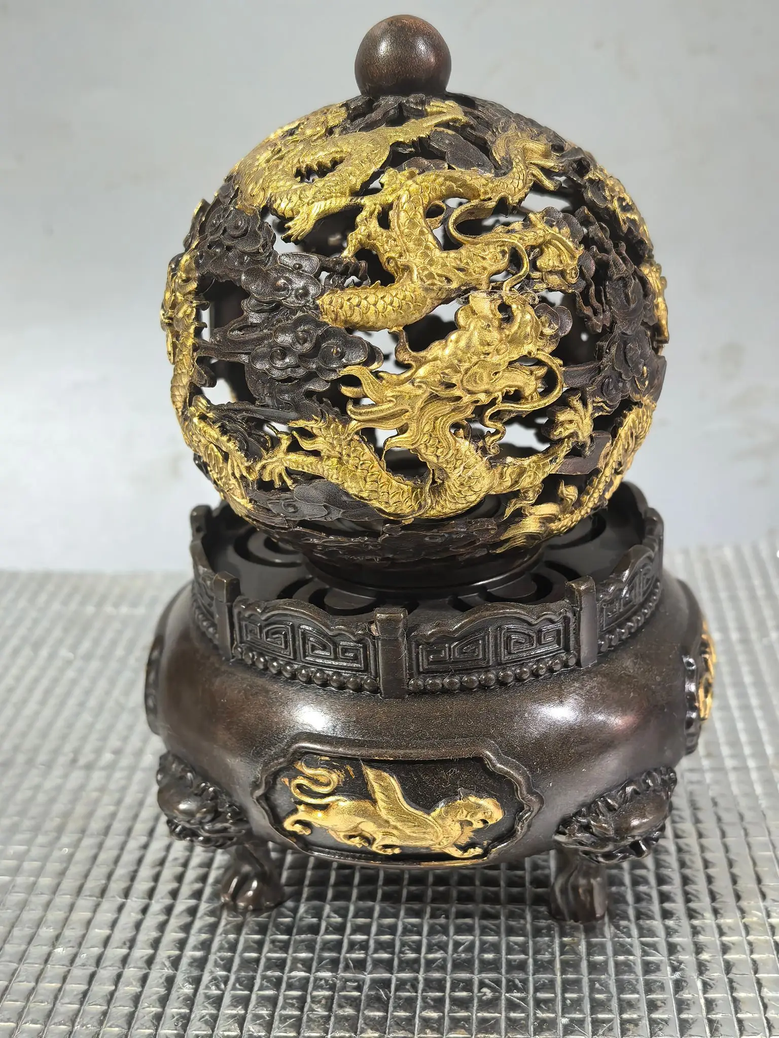 Antique incense burner household incense burner twelve zodiac copper Gilt Nine-Turned Kunlun Incense Burner Ornament