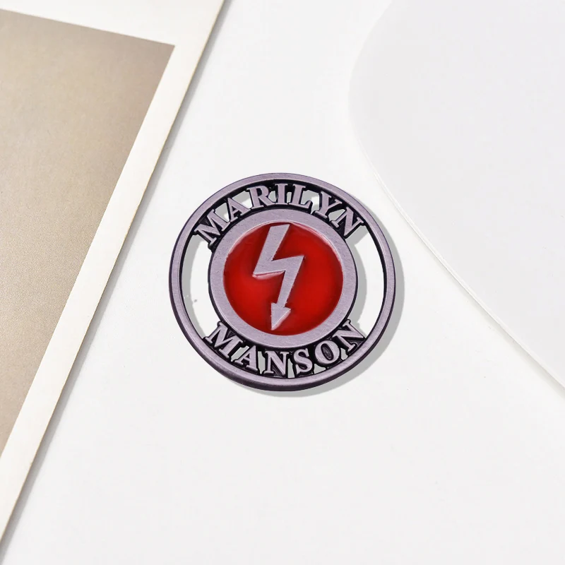 Singer Brooch, Rock…