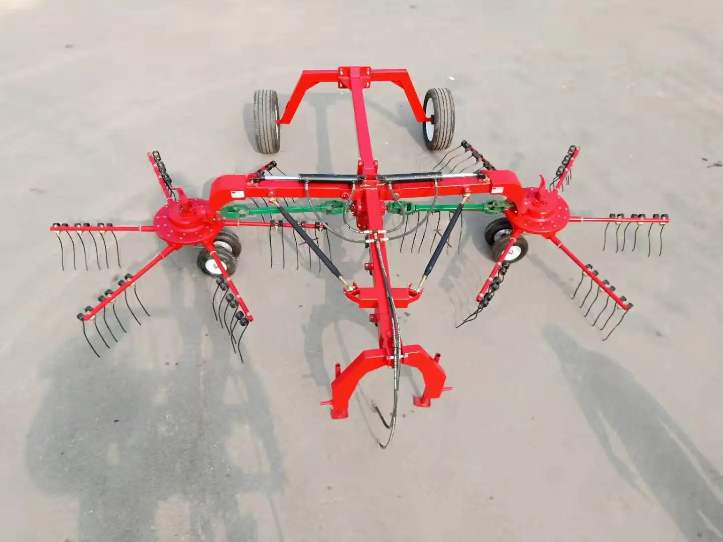 Traktor Baru Produktivitas Tinggi, Rotary Rake, Peralatan Pertanian Populer