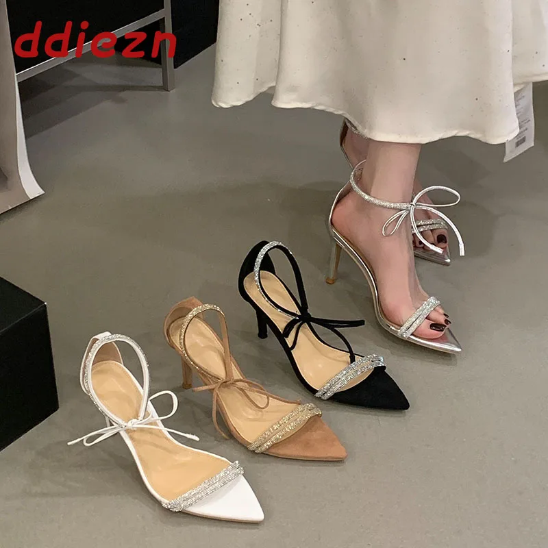 

Модные женские туфли-лодочки на тонком каблуке с острым носком, украшенные стразами, с ремешком на щиколотке, элегантная женская обувь