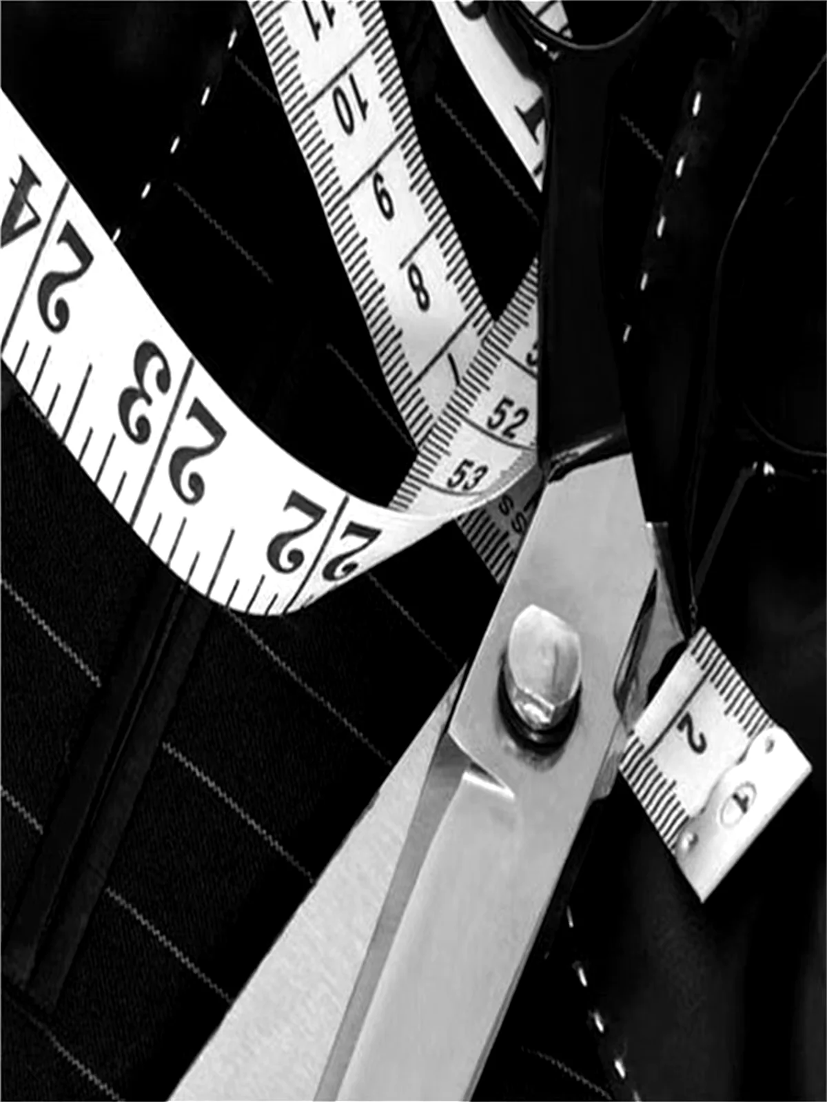 Men\'s One Button Pinstripe Suit Peaked Lapel Jacket Tux Vest Trousers Dress  Groom Business Tuxedos men suits wedding prom suits