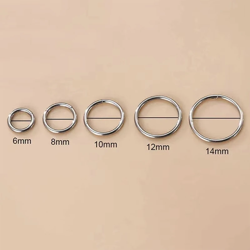 ASTM F136 التيتانيوم متمحور هوب الأنف خواتم 20 جرام 18 جرام 16 جرام الحاجز الدائري هيئة ثقب المجوهرات اللولب الغضروف روك القرط