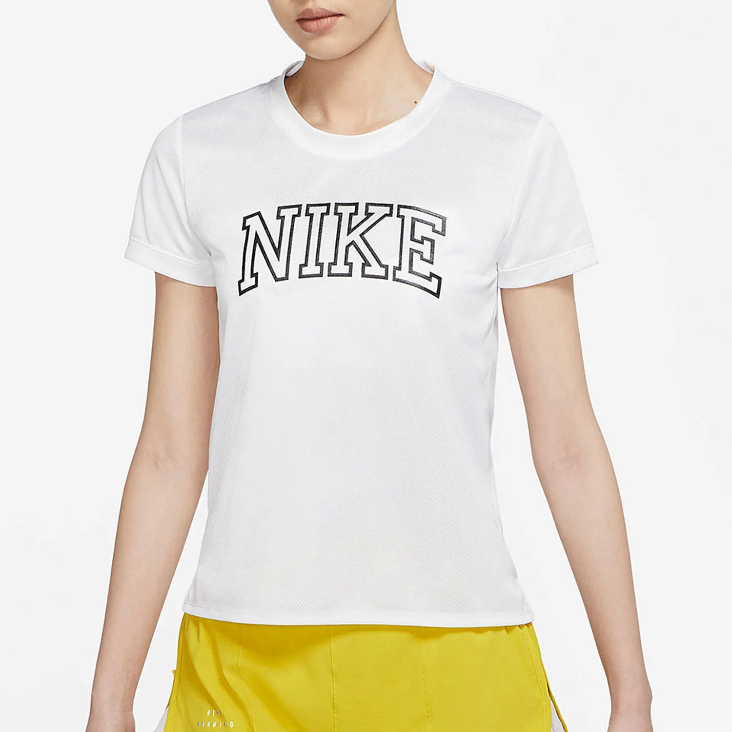 

Новая женская футболка Nike Authentic для тренировок на открытом воздухе с коротким рукавом DQ6372-100