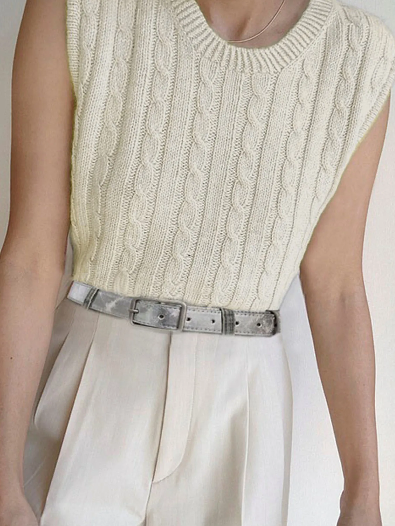 

Новый элегантный женский летний вязаный жилет без рукавов с круглым вырезом, белый, с текстурой «жареные спирали», модный повседневный топ