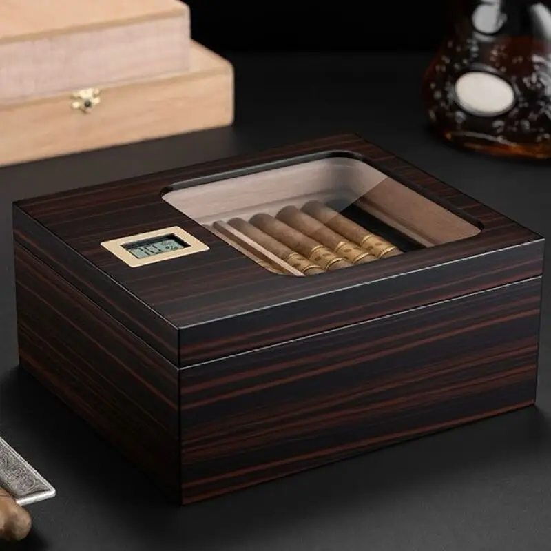 

Large-Capacity Double-Layer Cedar Wood Moisturizing Cigar Box, Capable Of Holding Approximately 50 Cigars.