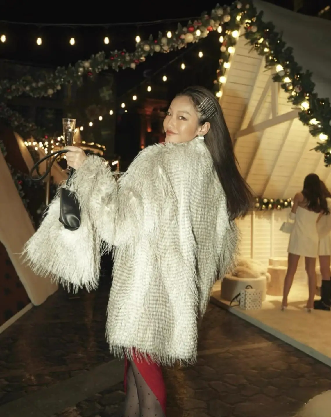 เสื้อโค้ทขนนกยูงเทียมคุณภาพสูง สีกากีไล่เฉด ยาว 3 นิ้ว ขนยาวฟูฟ่อง สไตล์วินเทจ ทรงหลวมสำหรับผู้หญิง