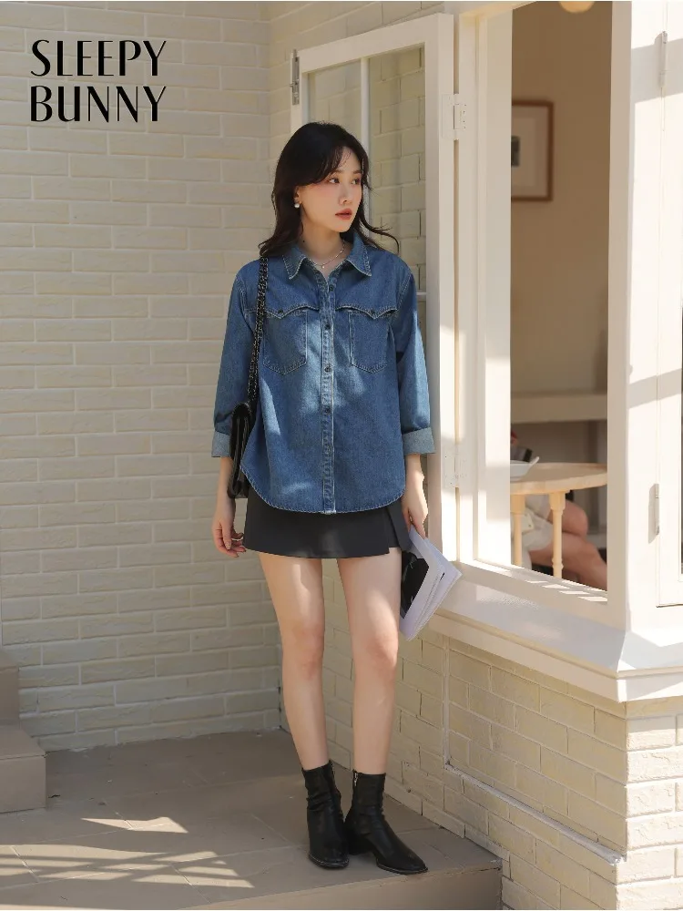 Vintage Denim Shirt Loose Casual Jacket Women Fashion Retro Blouse with Drop Shoulder Design for Spring Layering and Commuting