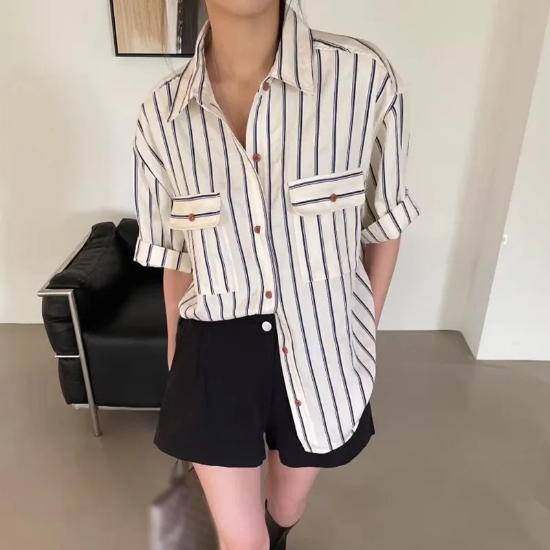 Retro Stripe Shirt Women Turn-down Collar Top Short Sleeve Top Single-breasted Lazy Style Casual All-Match Street Style Summer