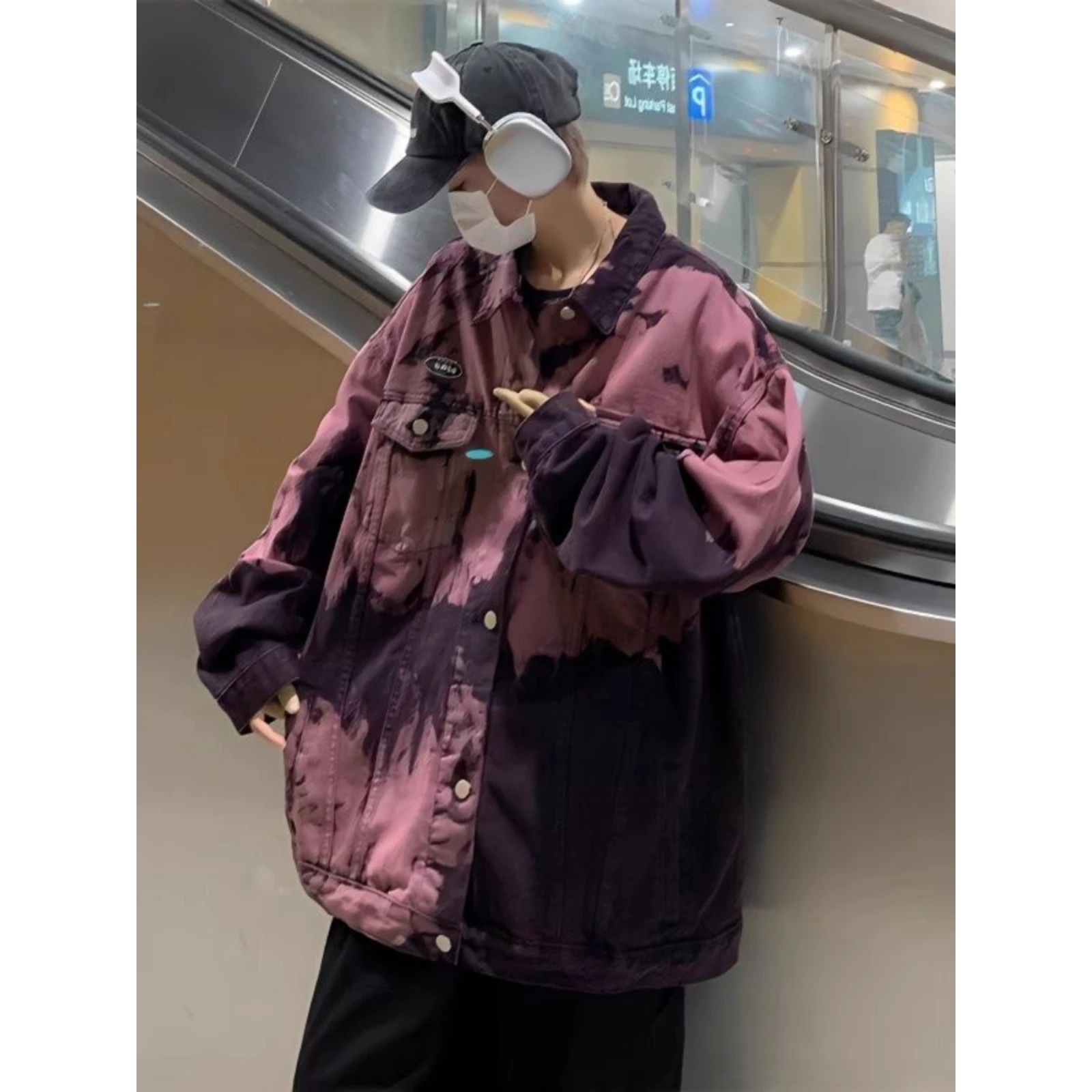 

Осенне-зимняя джинсовая куртка оверсайз в американском хип-хоп стиле, с эффектом окрашивания и вставками, для мужчин, свободного кроя, унисекс, повседневная, уличный стиль