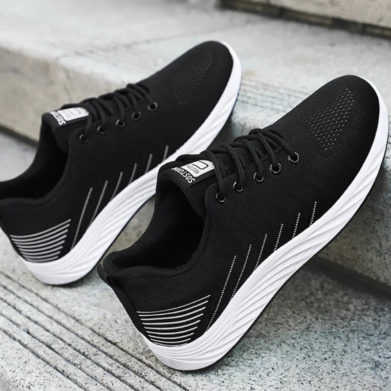 Men Breathable Sneakers Spring New Soft-soled Casual Shoes Running Shoes Man Lightweight Casual Non-Slip Shoes Zapatillas Hombre