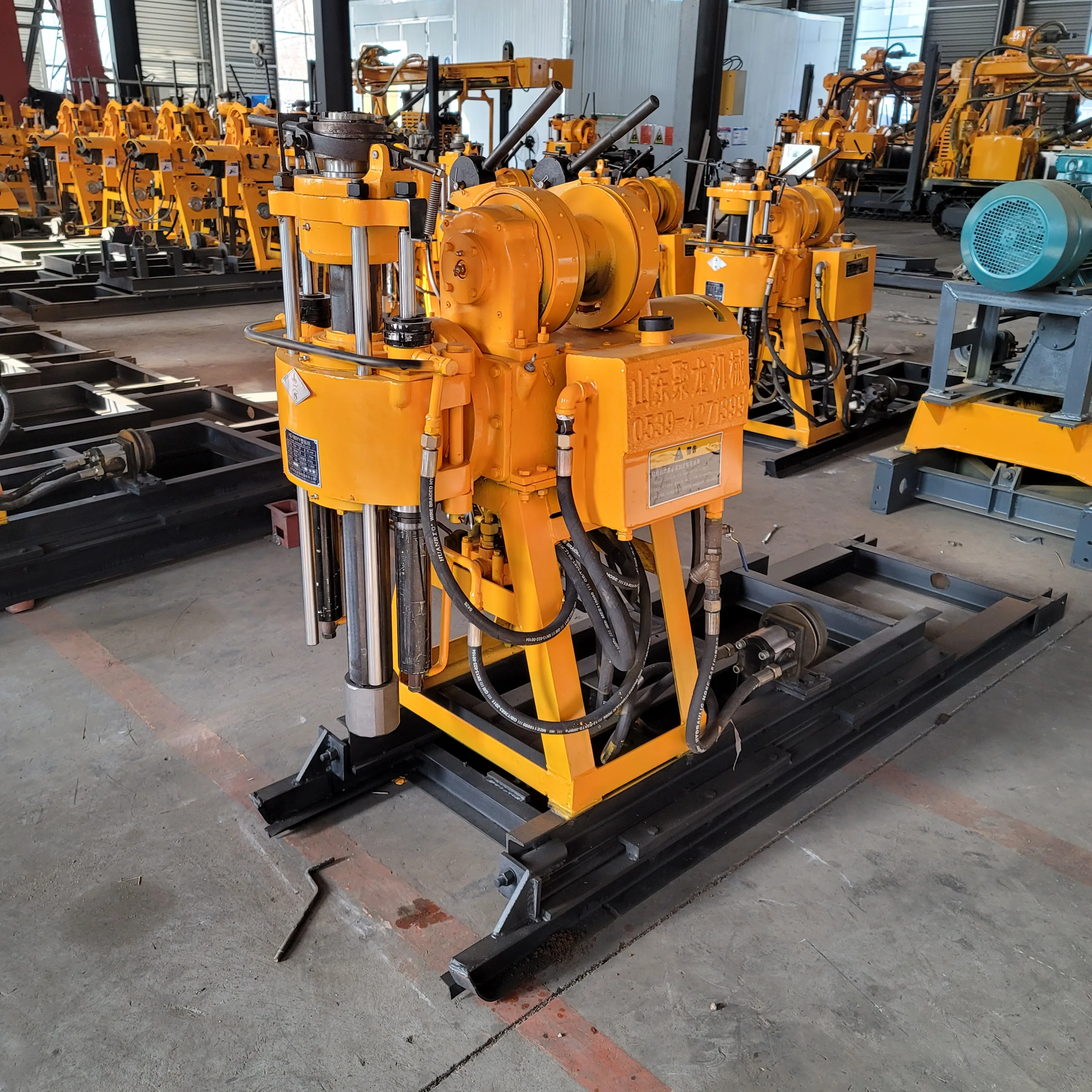 Customized Mining Drilling max.200m deep drilling rig Water Well geological drilling machine