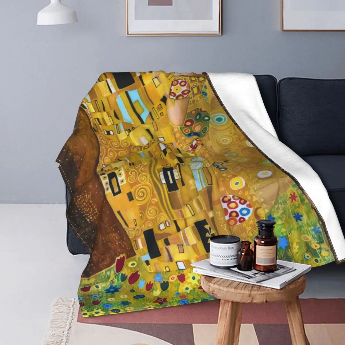 Gustav Klimt The Kiss Knitted Blanket Flannel Abstract Freyas Art Lightweight Thin Throw Blankets for Car Sofa Couch Bed Rug