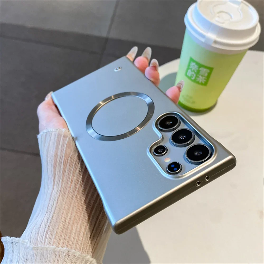 حافظة هاتف مغناطيسية فاخرة لهاتف Magsafe بدون إطار لهاتف سامسونج S25 S24 Ultra S22 S23 Plus غطاء خلفي نحيف بلون معدني بدون حدود