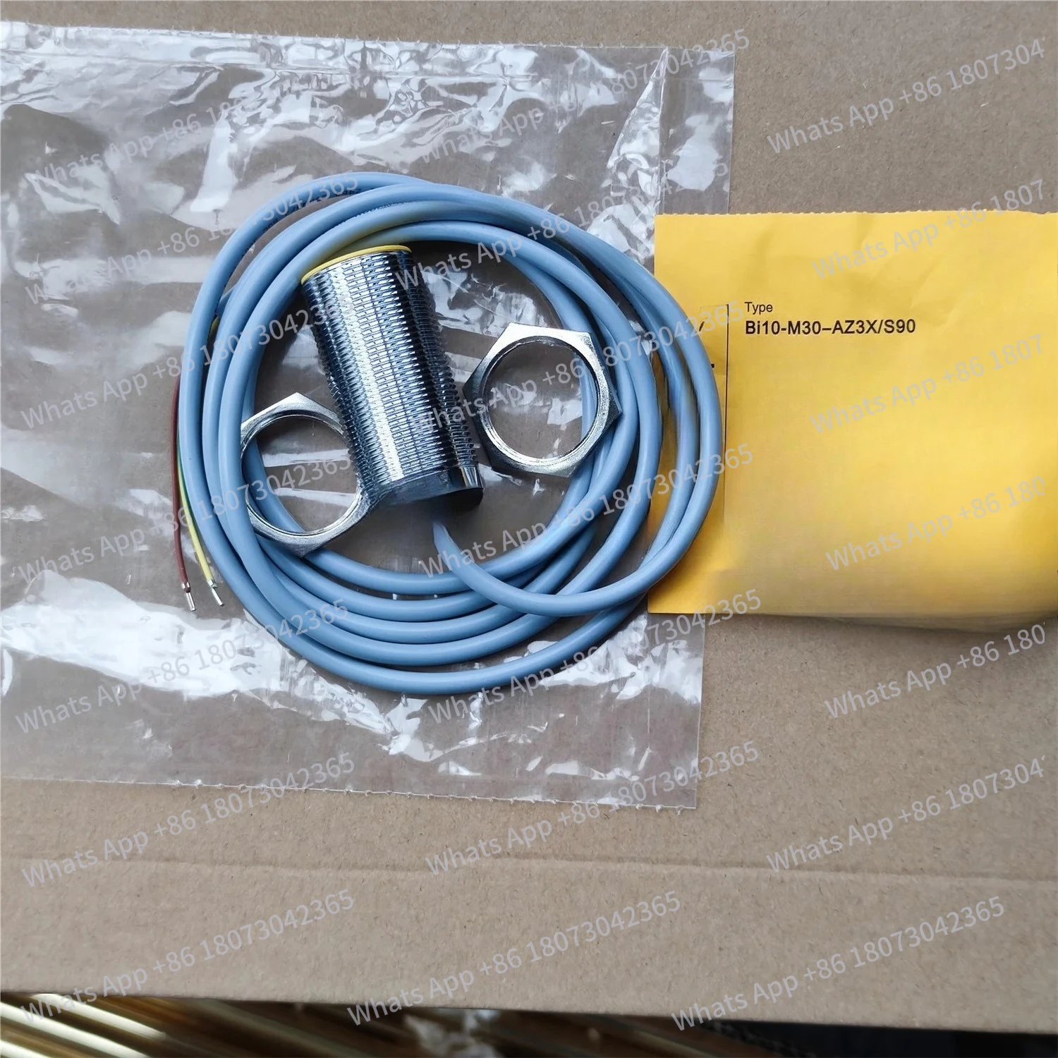 

Датчик приближения Turck BI10-M30-RZ3X/S90 BI10-M30-AZ3X/S90, новый, высококачественный